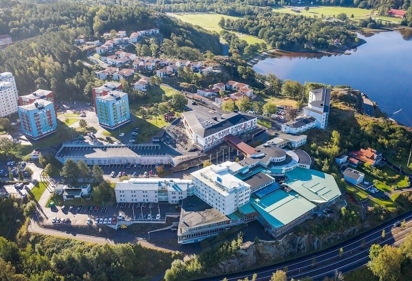 3 dg. Bohusgarden—Carlstens Festning Sote kanal m.m.